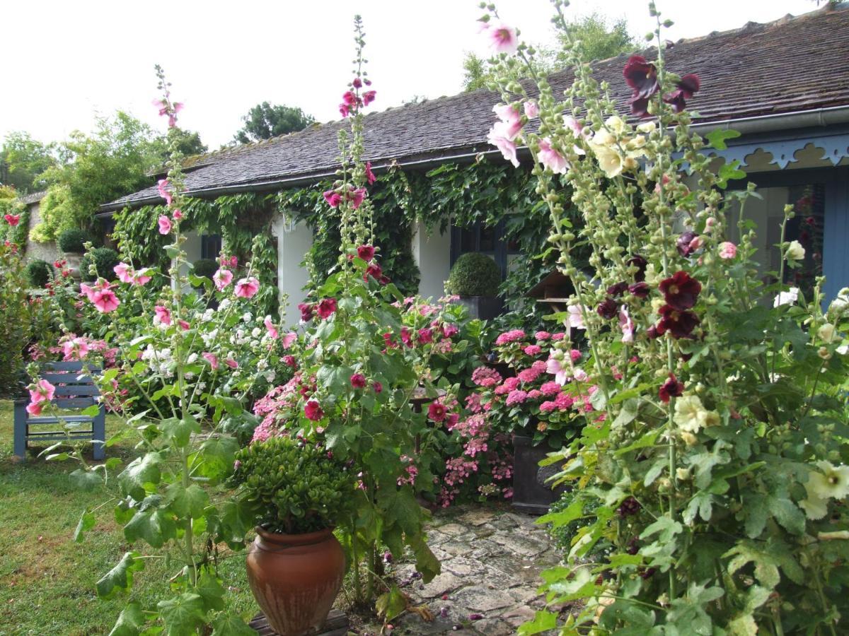 Bed and Breakfast Les Glycines Ury Exterior foto