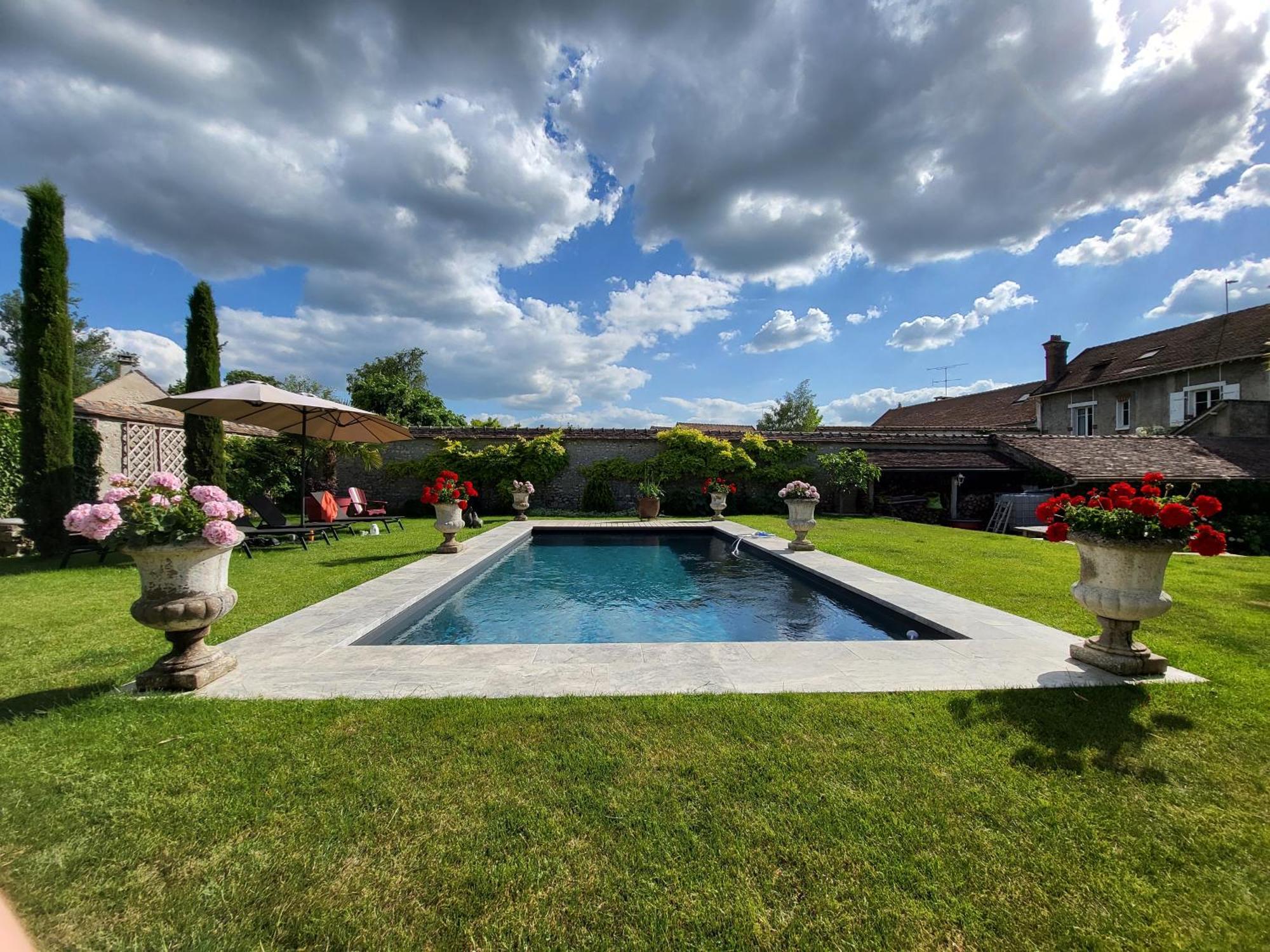 Bed and Breakfast Les Glycines Ury Exterior foto