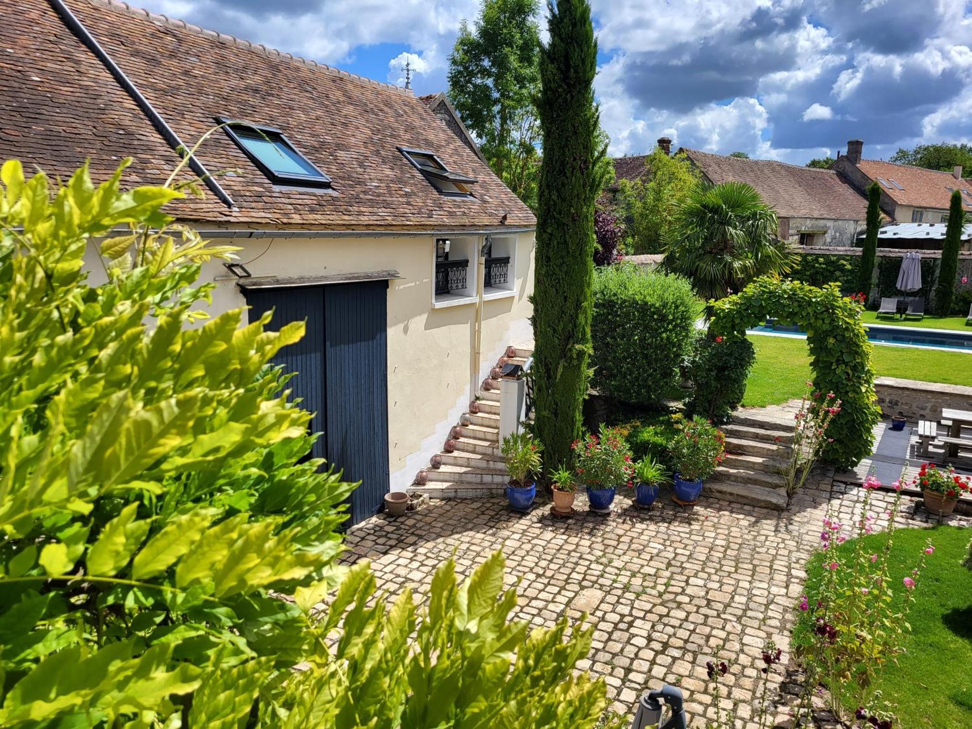 Bed and Breakfast Les Glycines Ury Exterior foto