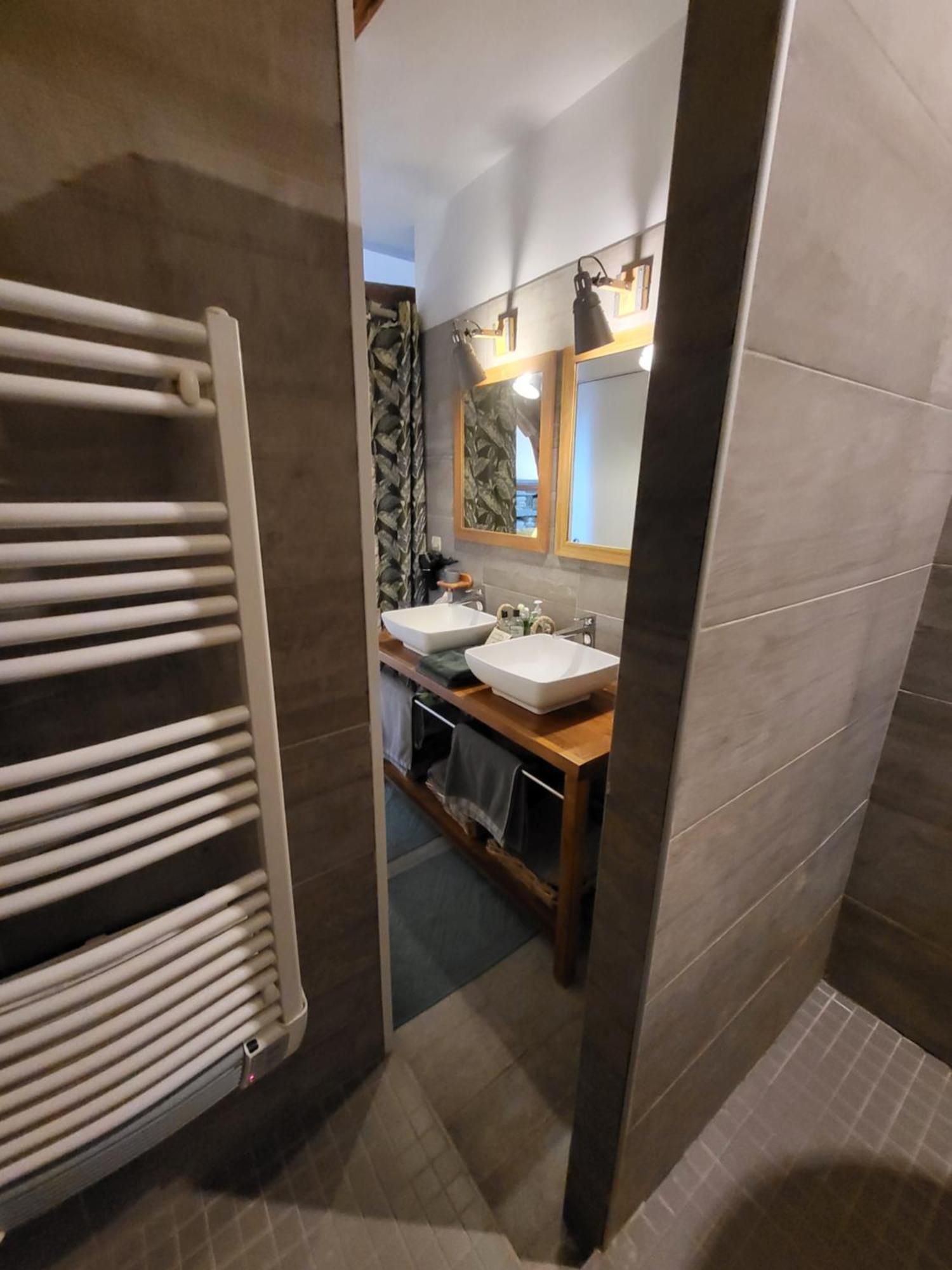 Bed and Breakfast Les Glycines Ury Exterior foto